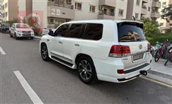 تۆیۆتا لاند کروزەر